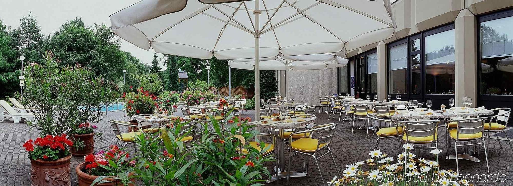 Mercure Airport Hotel Berlin Tegel Exterior foto