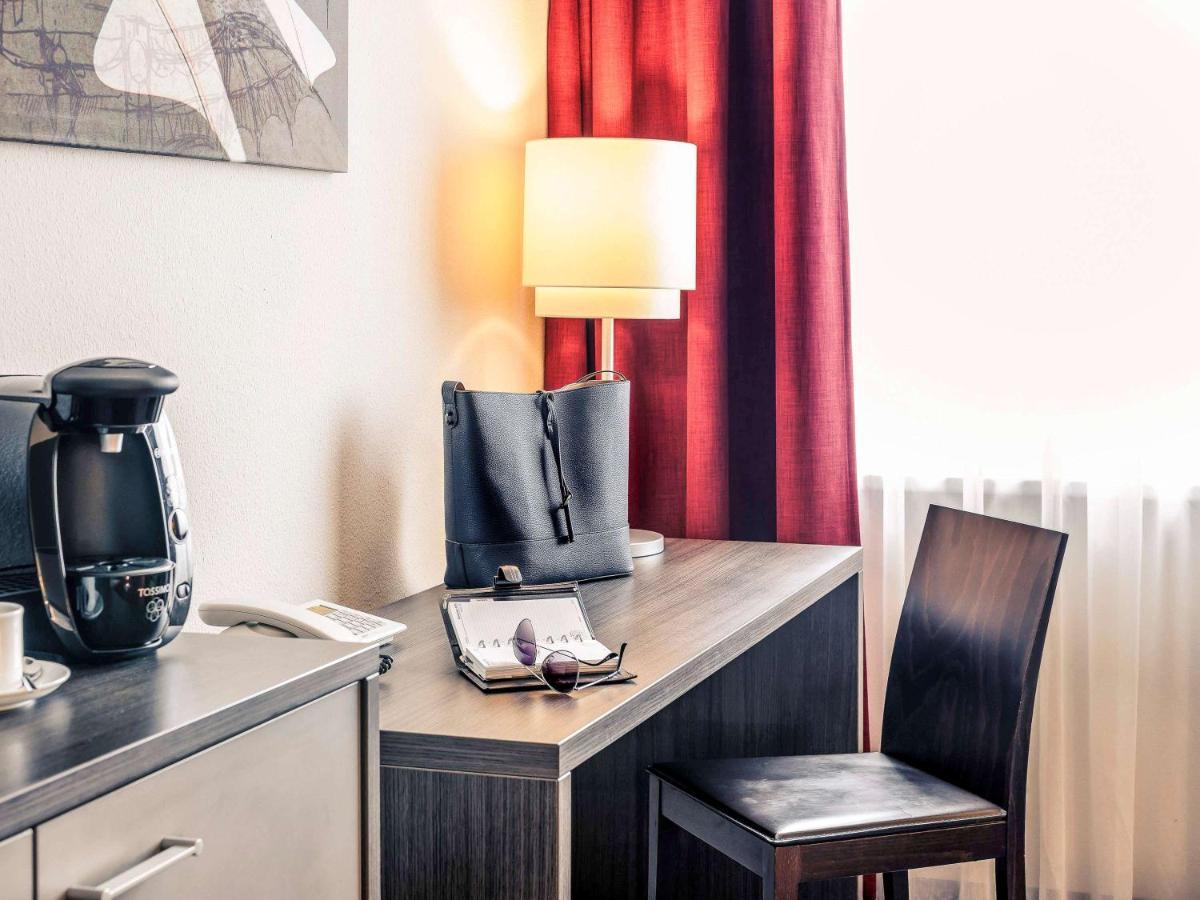 Mercure Airport Hotel Berlin Tegel Exterior foto
