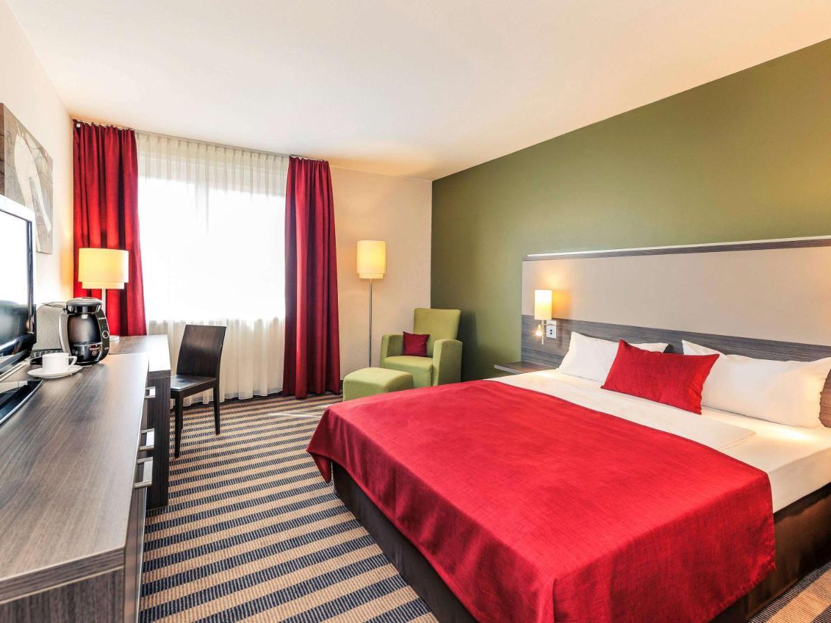 Mercure Airport Hotel Berlin Tegel Exterior foto